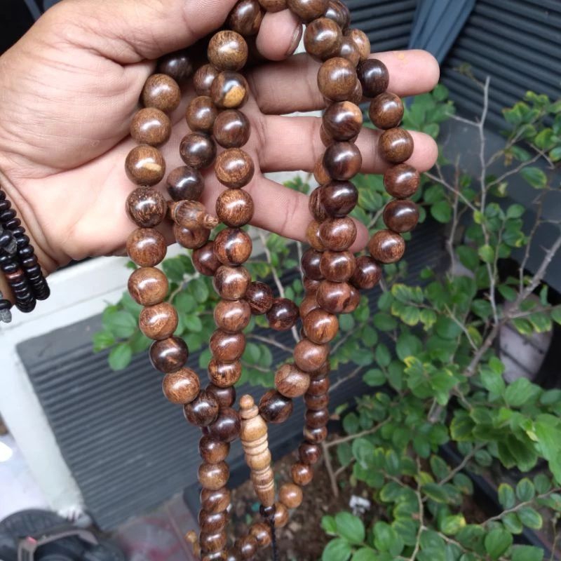 Tasbih kayu gaharu asli 10mm tasbih gaharu asli tasbih gaharu wangi tasbih gaharu
