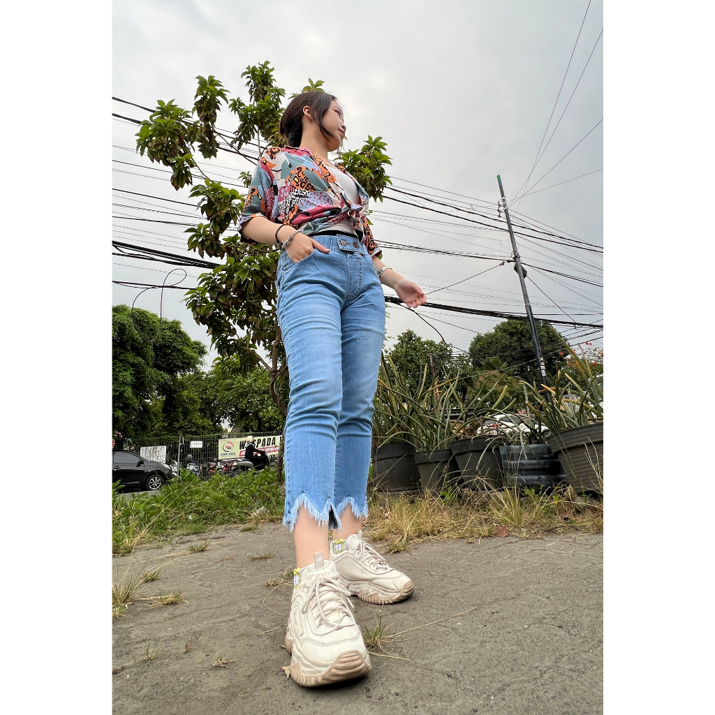 FAVORIT CELANA JEANS PENSIL 7/9 MODEL RAWIS PINGGANG KARET CELANA 7/9 WANITA