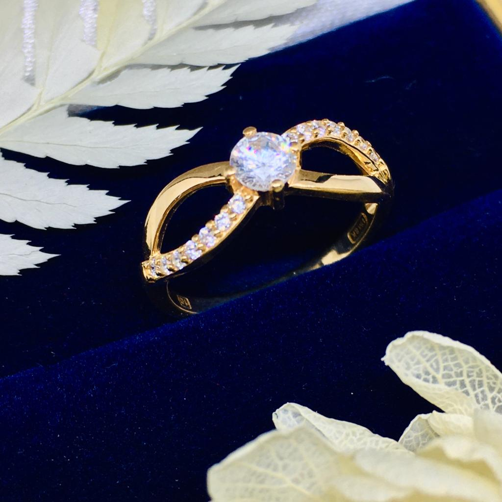 Cincin Emas Fashion Infinity Solitaire 375/8K