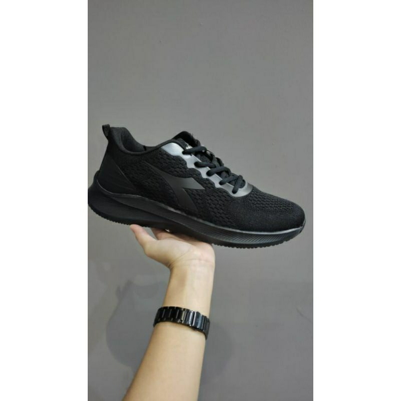 DIADORA GOVINDA MEN'S RUNNING SHOES - MONO BLACK