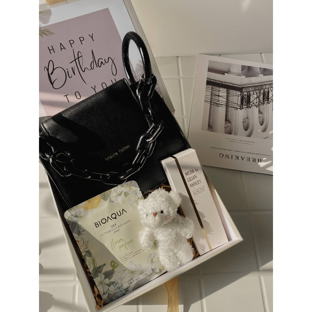 

KADOPEDIA Gift Box Hampers Ulang Tahun Cewek Hadiah Ulang Tahun Cewek Hampers Wisuda Kado Ulang Tahun Wanita Istri Kado Wisuda (UT32)