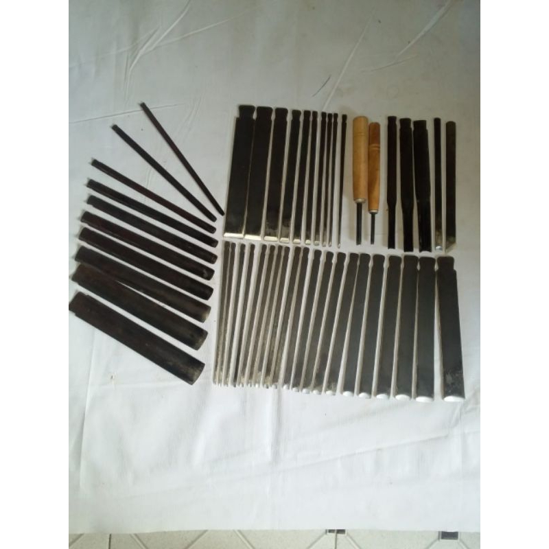 Pahat Ukir Kayu Jepara Satu Set Isi 47pcs