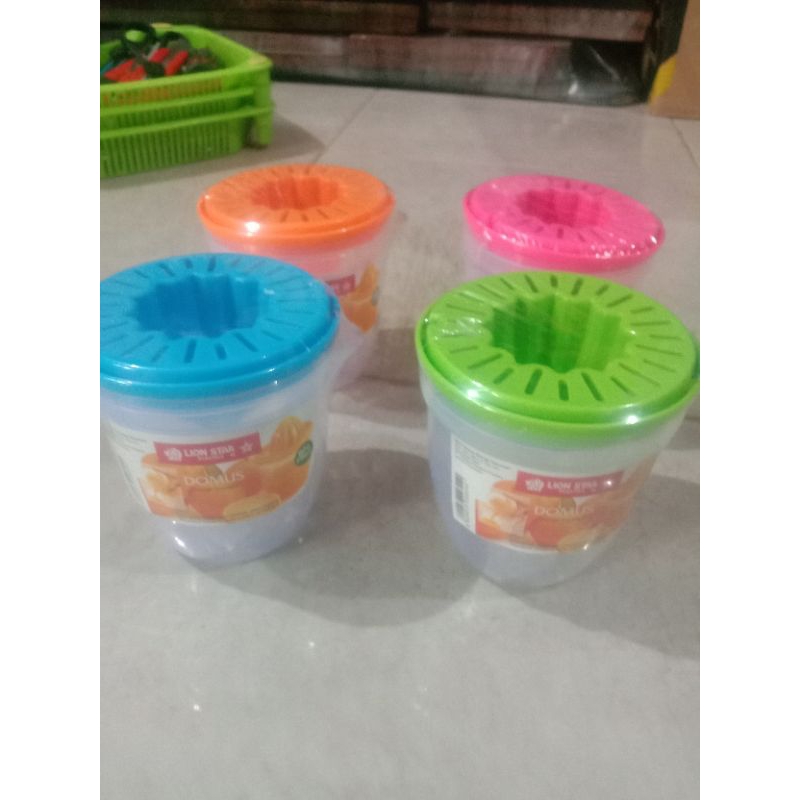 Perasan jeruk plastik lion star