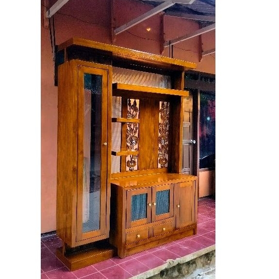 Partisi minimalis kayu jati tua