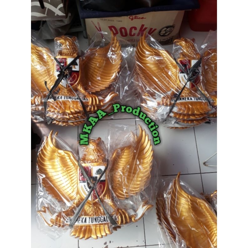 

Lambang Garuda Pancasila Fiber
