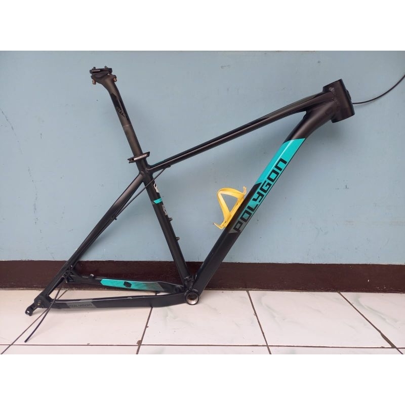Frame Polygon Xtrada 8 2018 ring 27.5 size M