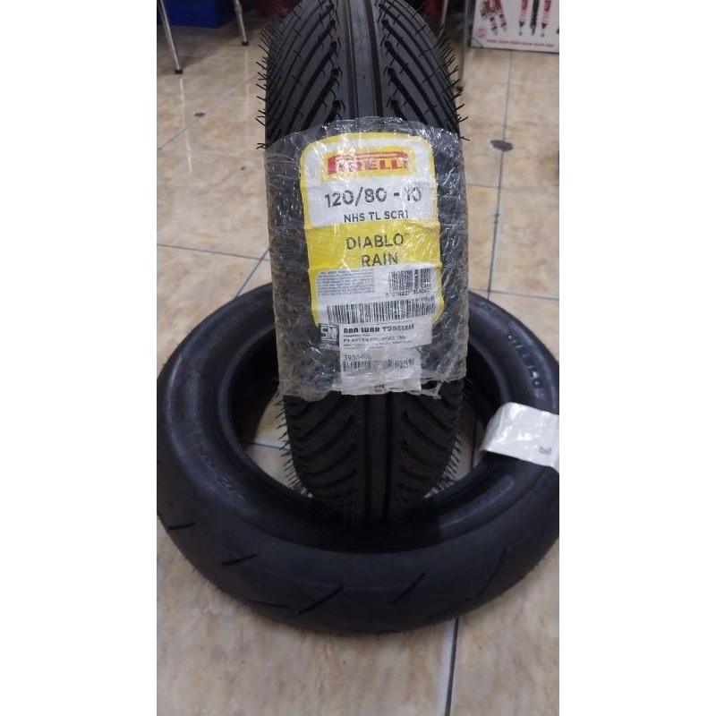 Ban Pirelli Diablo Rain 120/80 Ring 10 For Vespa Balap Vespa LX Piagio Zip