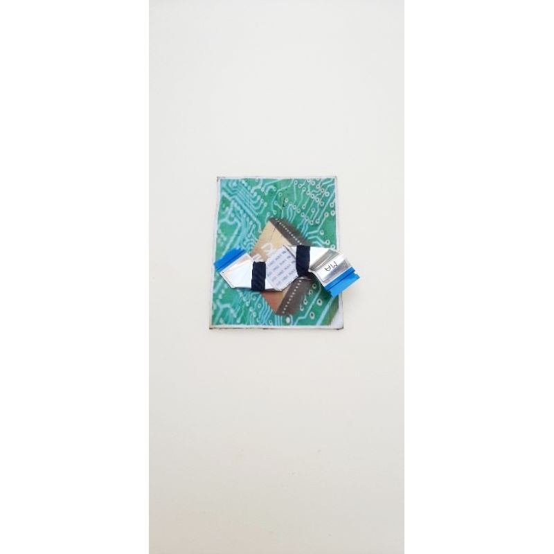 L32D3000B L 32D3000B LVDS KECIL FHD TCL