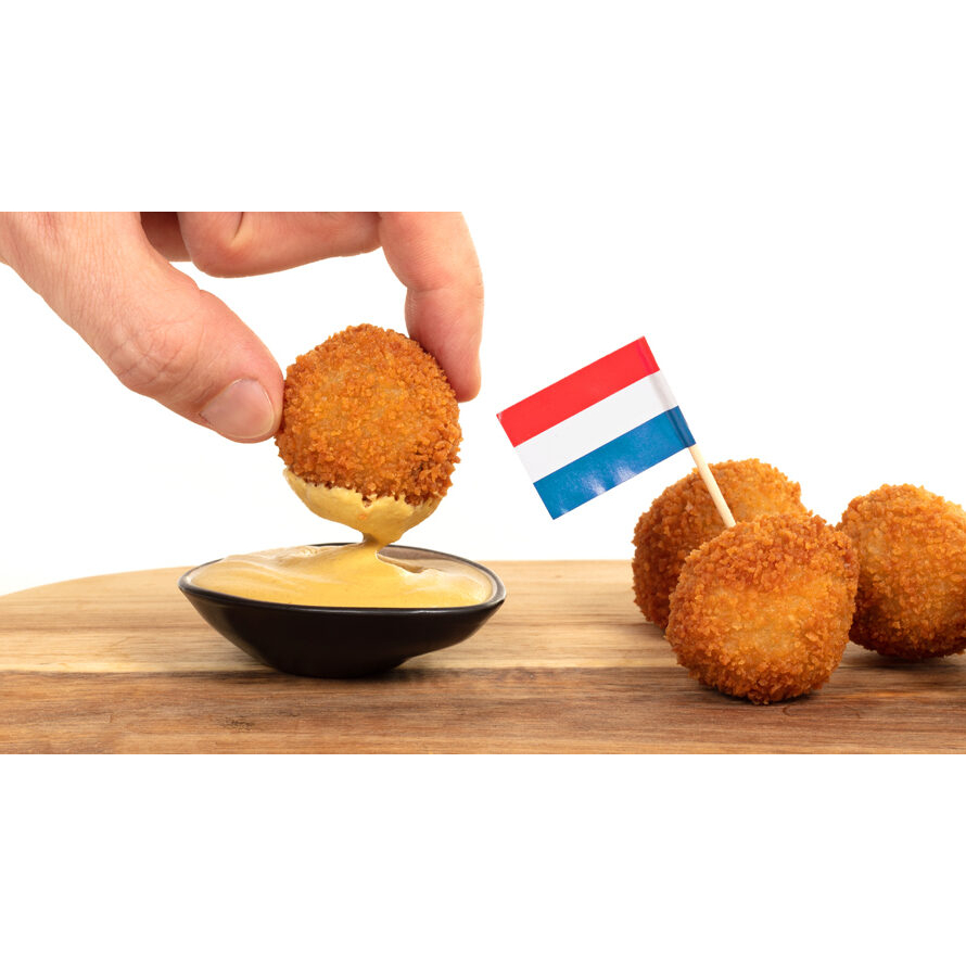 

Bitterballen Cheese Smoked Beef / Brulee Bomb / Kroket Keju Lumer [Frozen Food]