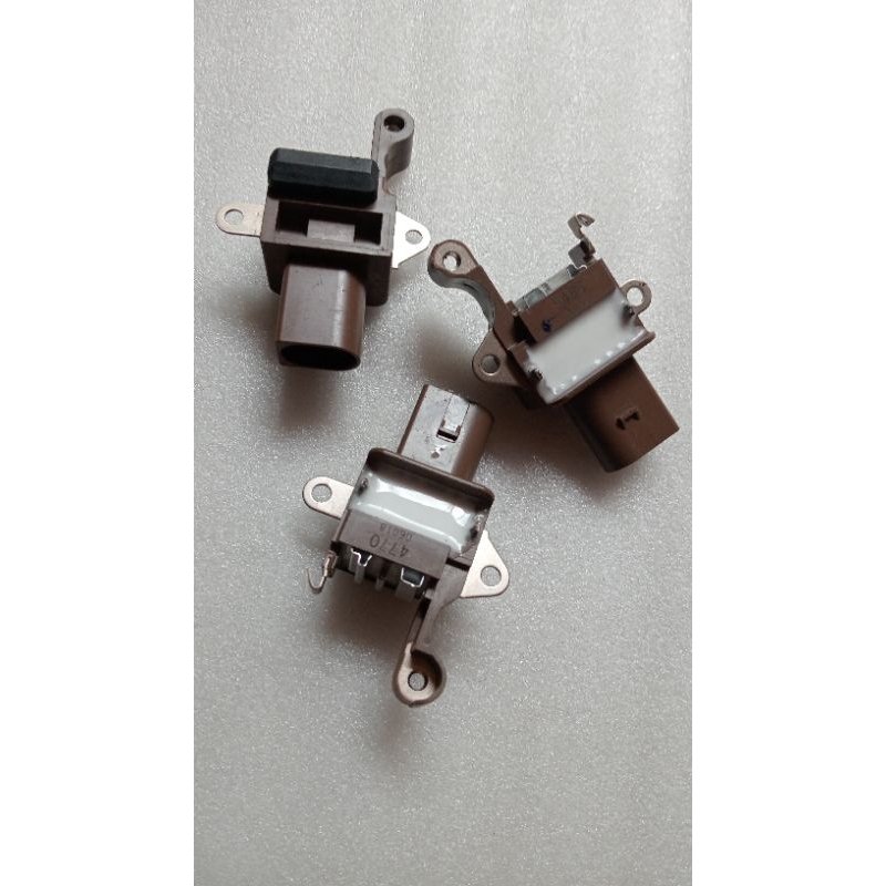 ic regulator altenator Toyota Fortuner vrz Inova reborn disel original