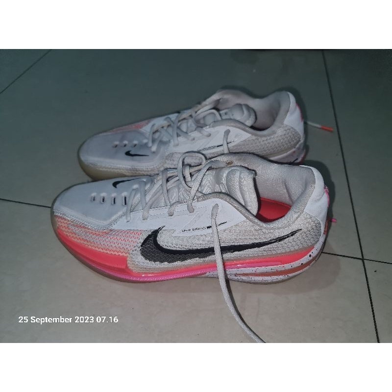 nike GT CUT 1 size 43