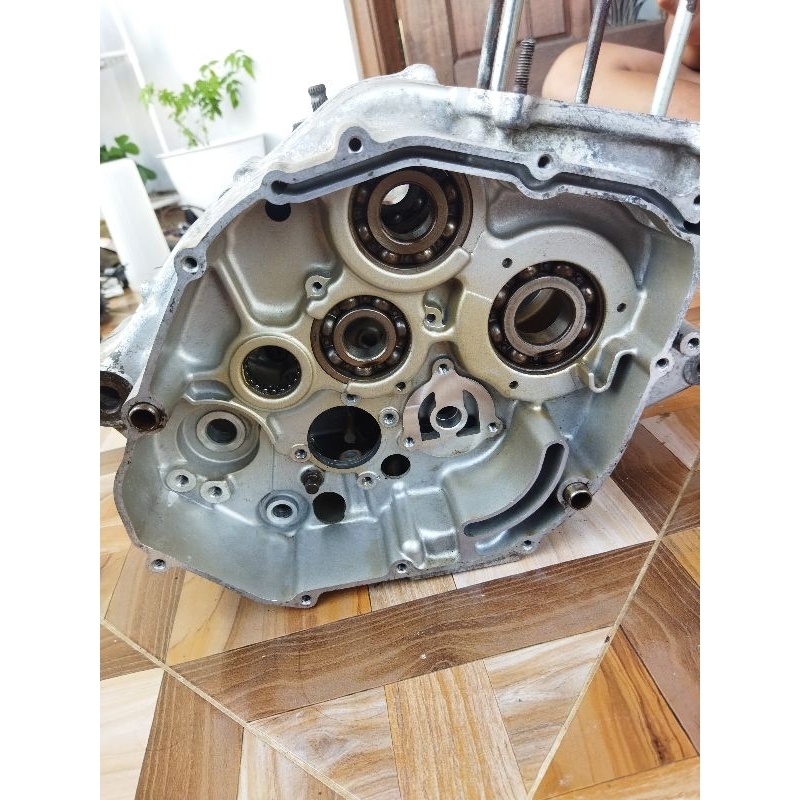 crancase krengkes cransaf original kalter mesin kanan kiri original suzuki thunder 250cc GSX 250