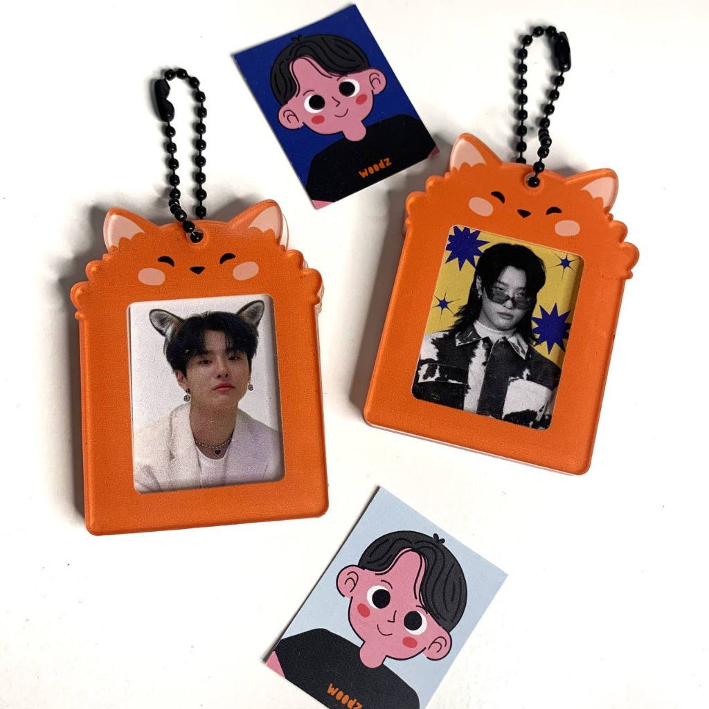 ID PHOTO HOLDER FOXY WOODZ