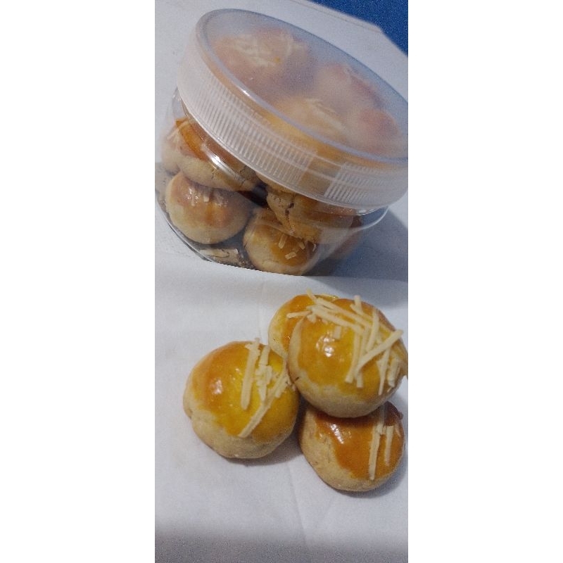 

PROMO Kue Kering Nastar / Kastengel / Putri Salju / Kacang / Choco Chips