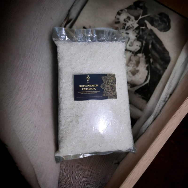 

Beras Premium Karawang 2.5 Kg