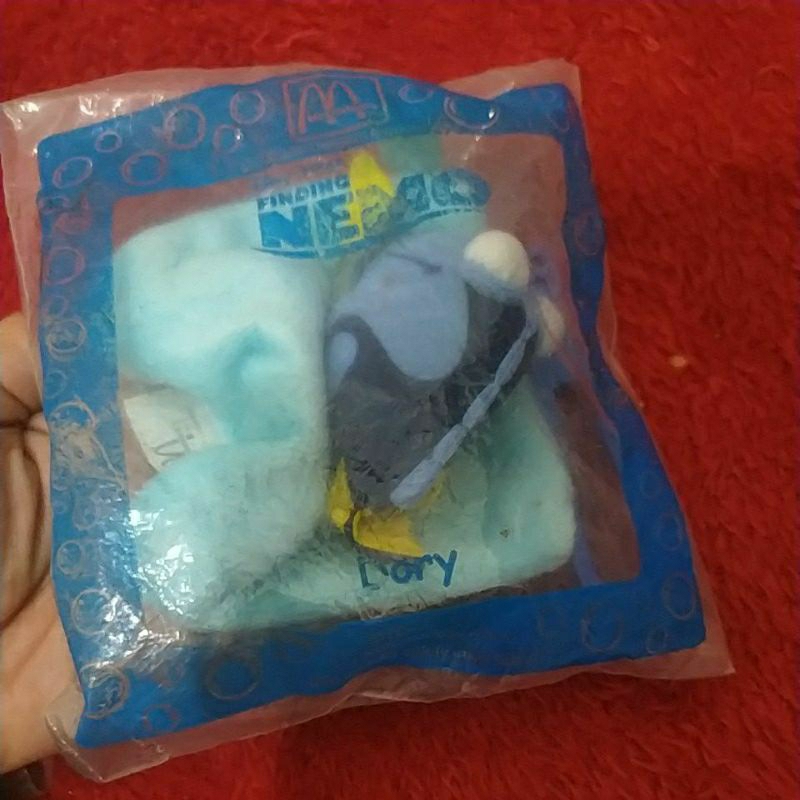 dompet boneka mcd finding nemo dory asia limitid
