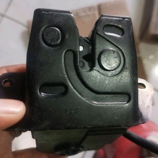 motor lock bagasi blakang KIA all New Rio ub 2011 up to 2016