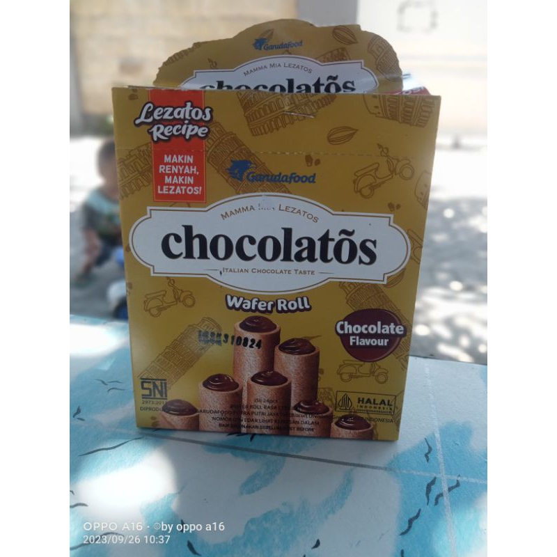 

Garudafood Chocolatos Wafer Roll Cholote Flavour