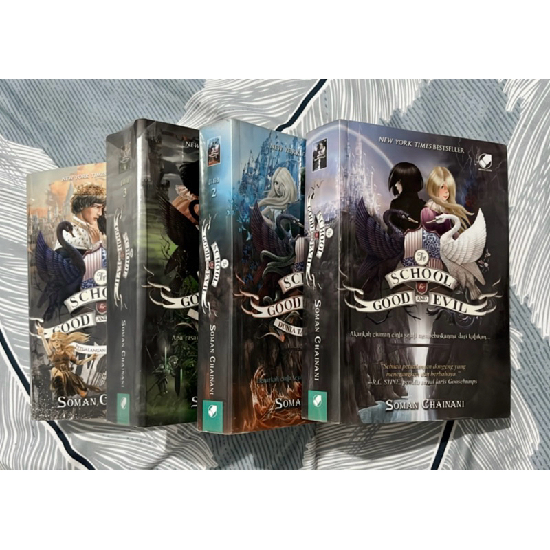 (PRELOVED) The School For Good and Evil by Soman Chainani 1-4