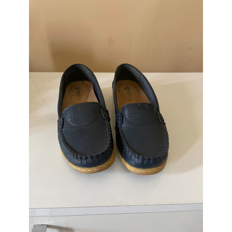 PREMIUM-sepatu preloved triset wanita