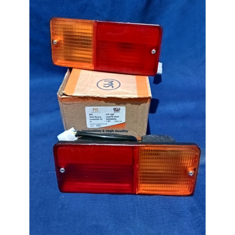 lampu stop belakang grand max pick up