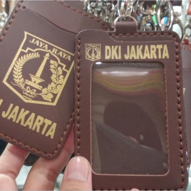 

HOLDER KALUNG ID CARD LOGO DKI-JAKARTA COKLAT BEST QUALITY PREMIUM