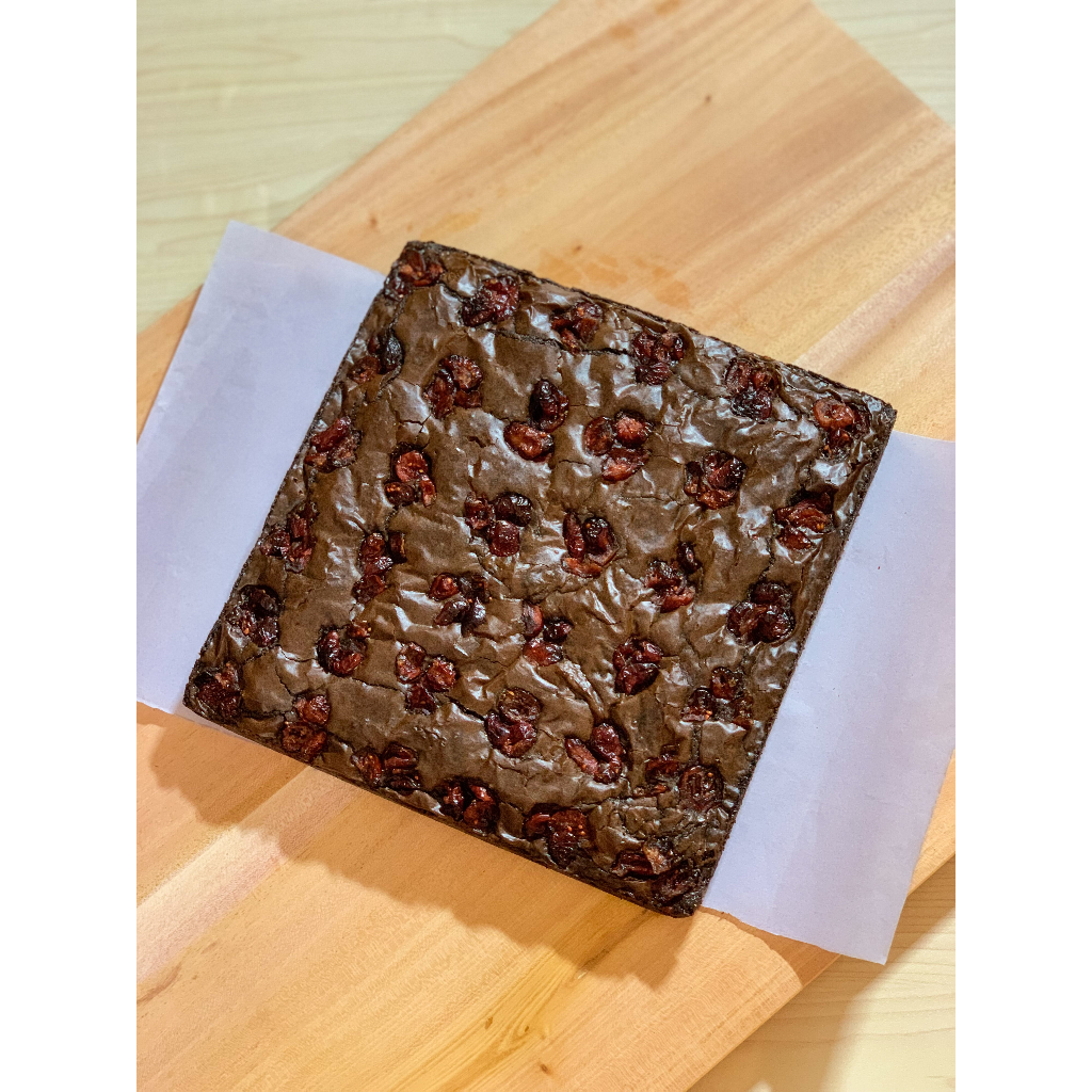 

fudgy brownies crunch berry