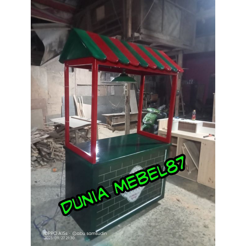 gerobak kayu jati Belanda booth pameran booth minimalis