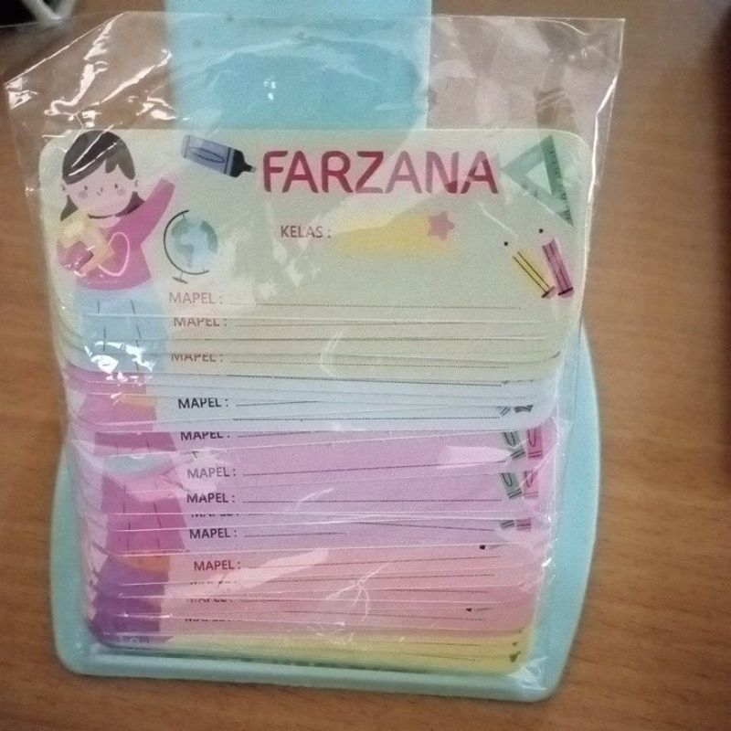 

Label nama Farzana