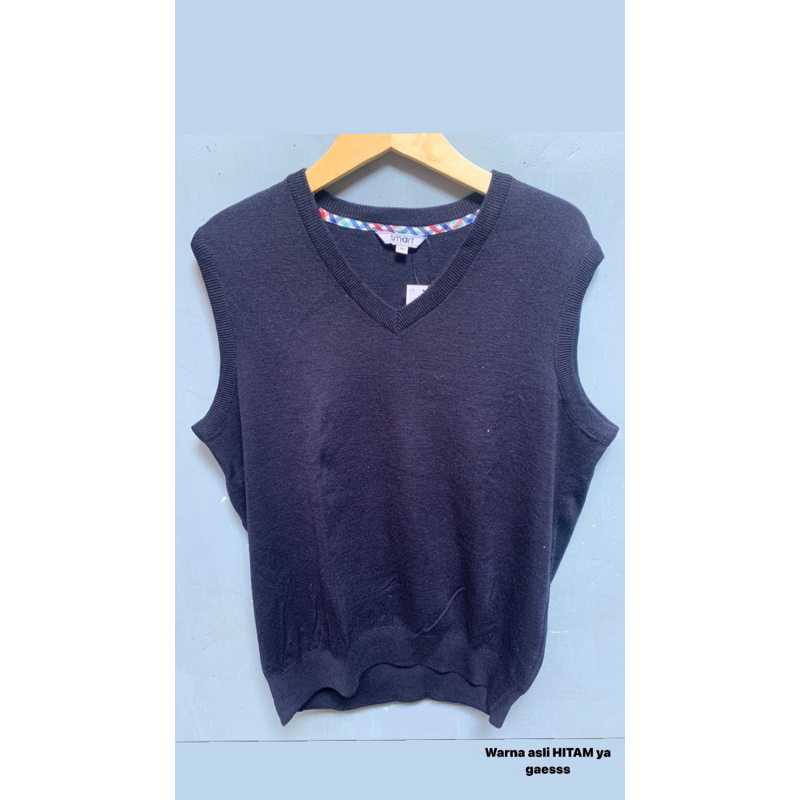 Vest Hitam Bagussss  preloved second seken