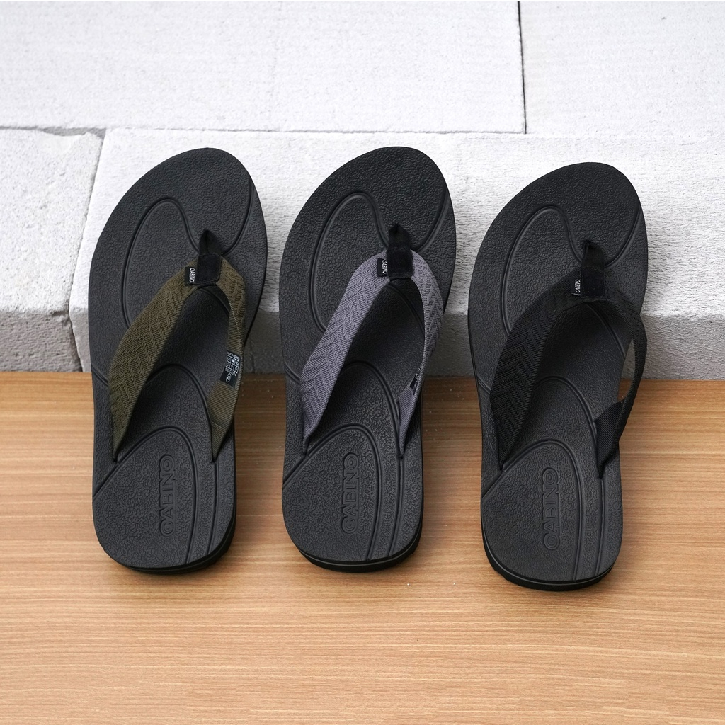 Gabino Sandal Jepit Pria Derek:G2AC2004-HAG