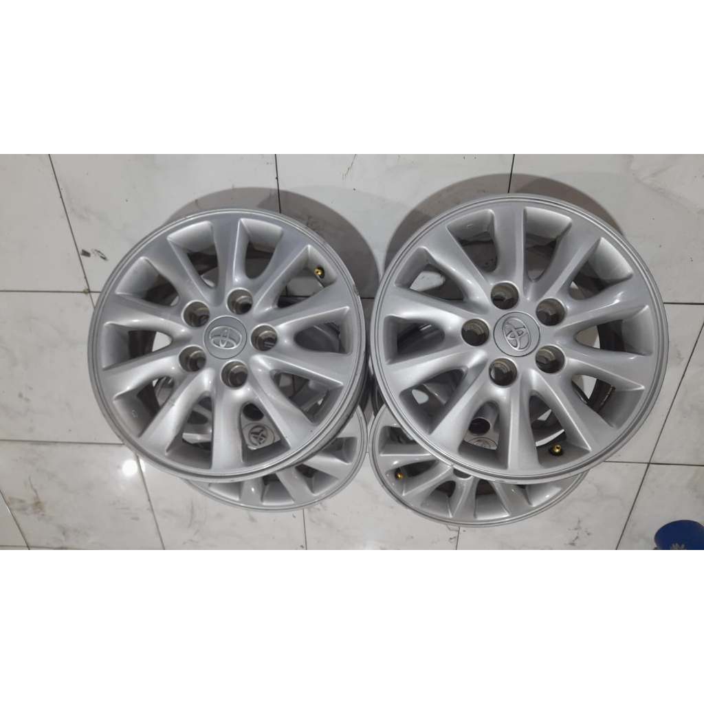 VELG MOBIL BEKAS ORIGINAL STANDAR INOVA RING15 X5,5 5X114,3 ET45 SILVER