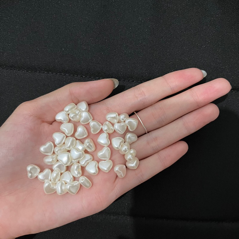 20gr mote love preal/ MOTE LOVE BROKEN WHITE/ mote love putih aesthetic