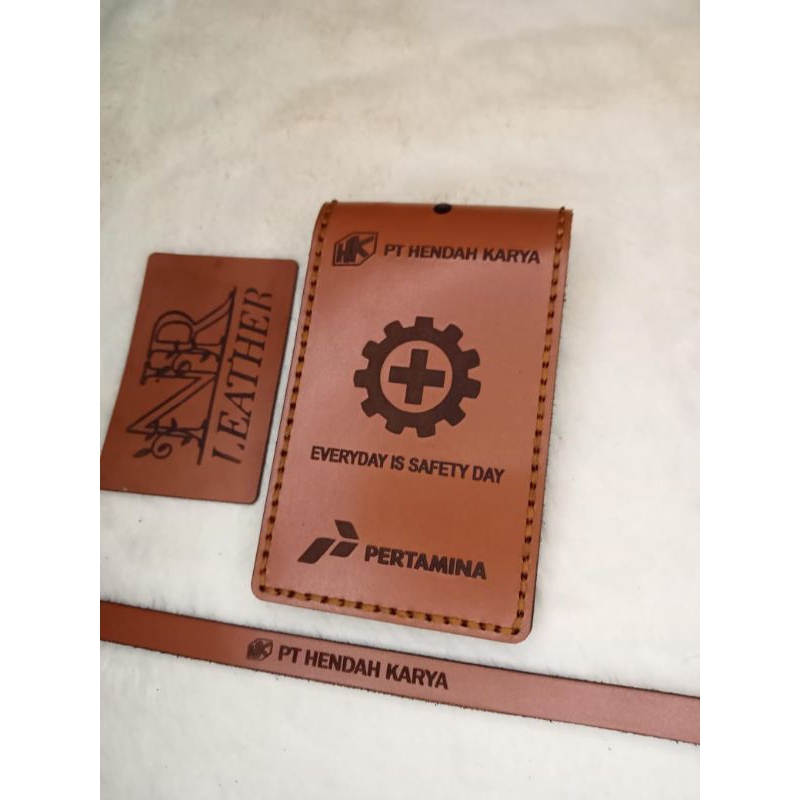 

ID CARD KULIT CUSTOM/ID CARD KULIT HOLDER/NAMETAG