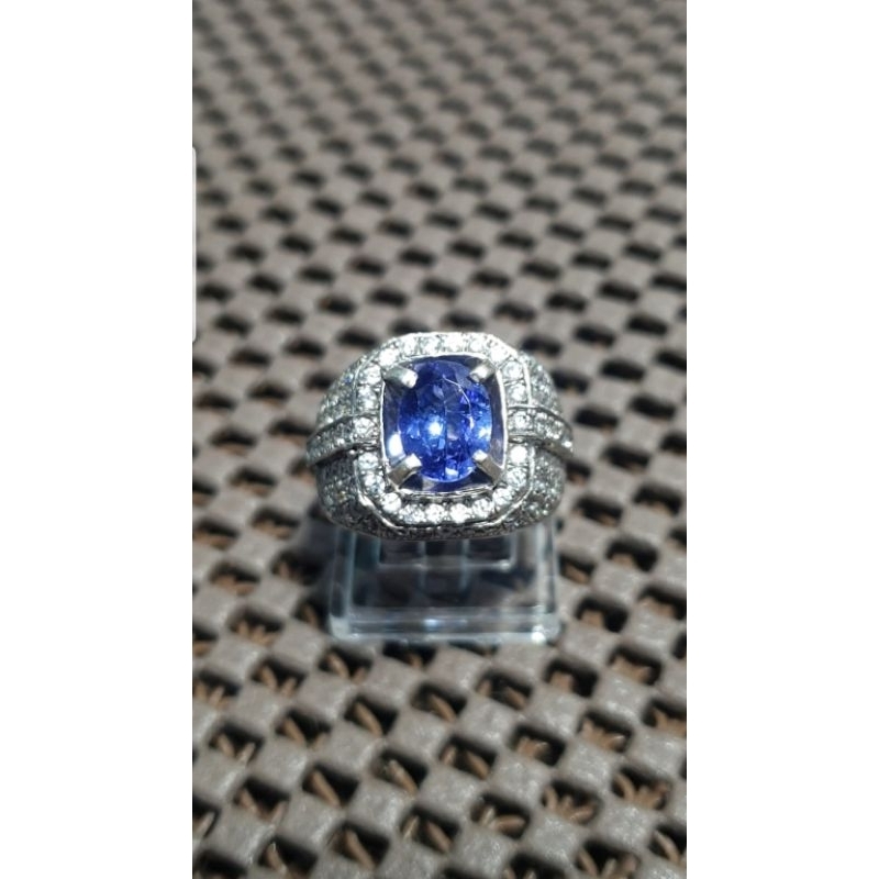 Natural Tanzanite 2.00 ct