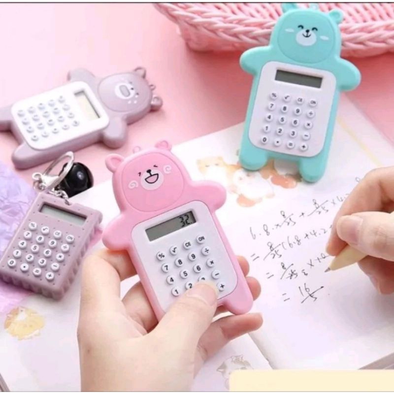 

Kalkulator Mini Portable Bear Motif Kalkulator Gantungan Mini