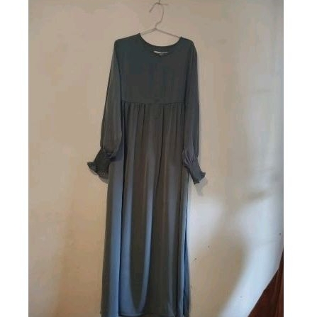 PRELOVED AMARA SILK DRESS AURORACLO BUTTERMINT