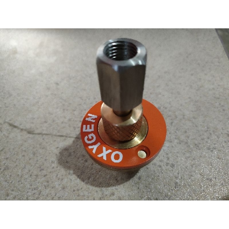 WALL OUTLET GAS MEDIS OXYGEN ambulance