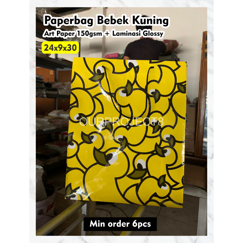 

Paperbag art paper 24x9x30 motif bebek kuning / paperbag art paper glossy / tas kertas / paperbag wedding / paperbag hajatan / paperbag kue / paperbag ultah / paperbag toko