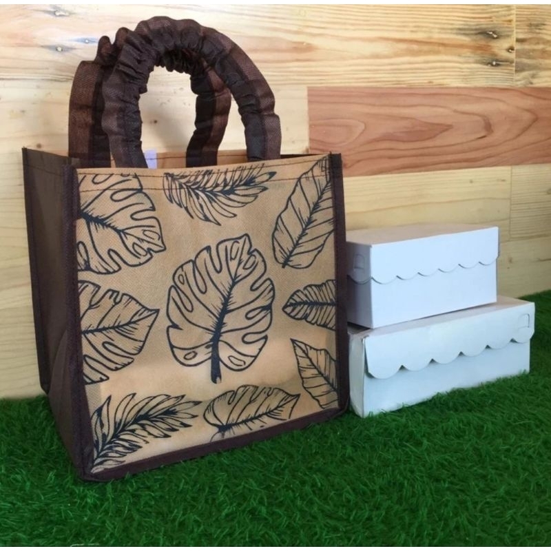 

TAS KOTAK NASI 20X20