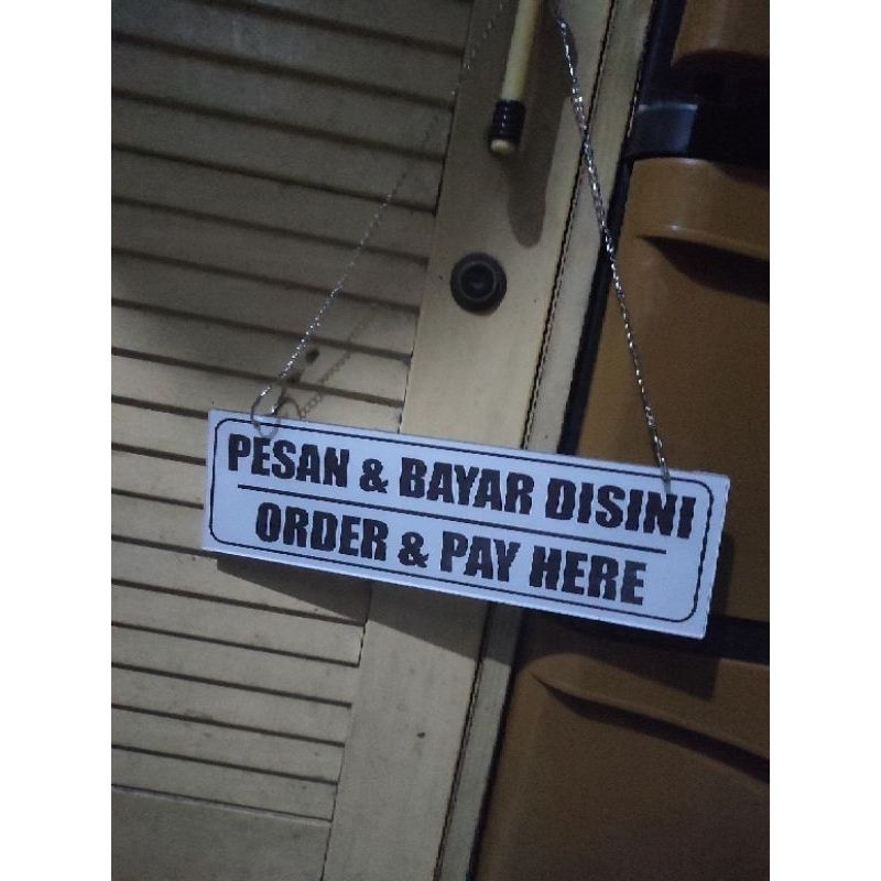 

akrilik gantung pesan dan bayar disini