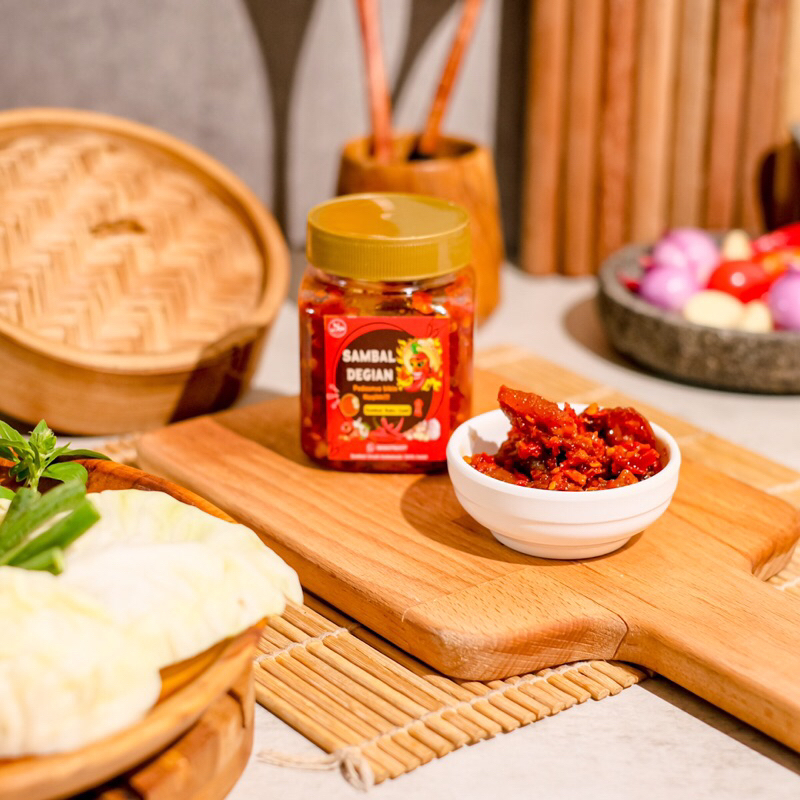 

SAMBAL BABY CUMI KEMASAN 200 Gram