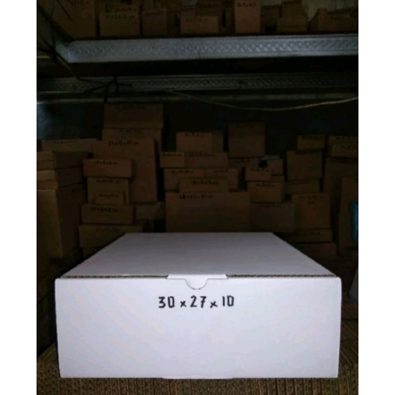

kardus packing baru dan kuat polos luar dalam ukuran 30x27x10cm