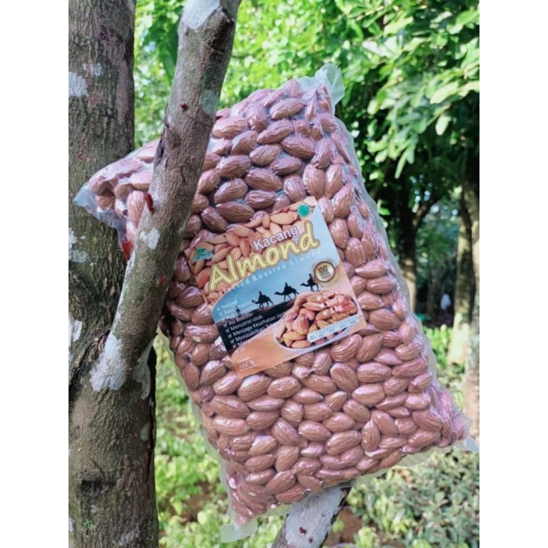 

Kacang Almond Panggang