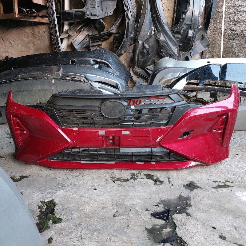 Bumper/bemper depan Ayla 2023