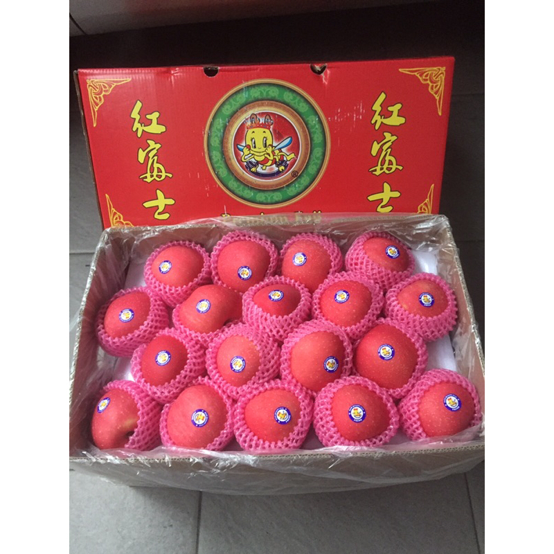 

Apel Fuji Premium Bee 1 Dus (13 Kg) Fresh Import