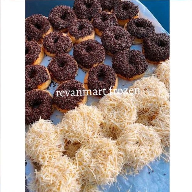 

DONAT TOPING COKLAT, GULA HALUS, KEJU ISI 5PCS