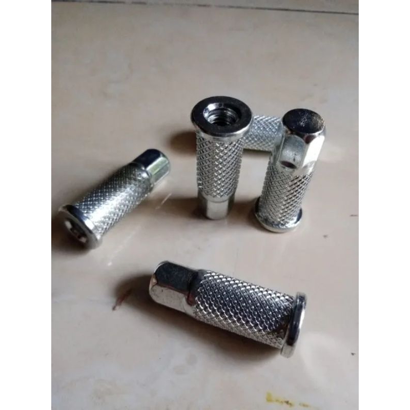 mur 12 panjang nanas