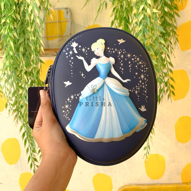 

Smiggle Pencil Case Set