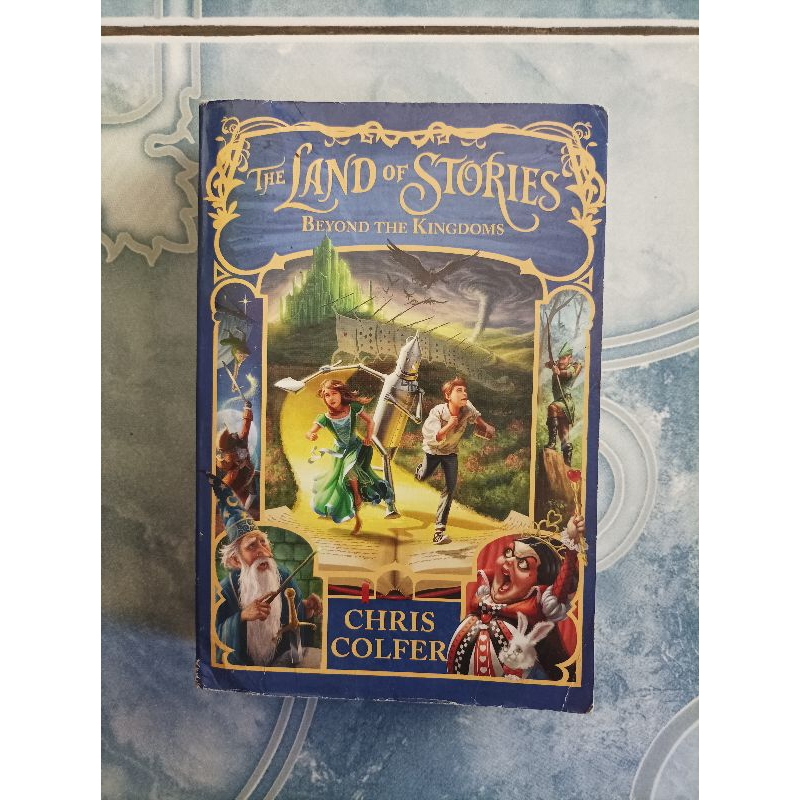 Original The Land of Stories Beyond The Kingdoms Kingdom karya Chris Colfer Bahasa Inggris English